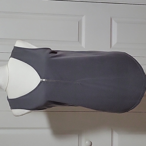 Green Envelope Gray Zip Detail V-Neck Sleeveless Tank - Size S - Picture 1 of 3